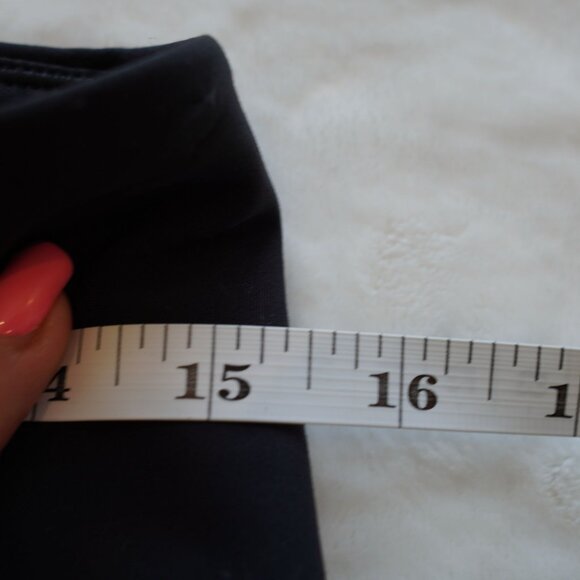 Athleta Colorblock Zip Pocket Leggings Size M Black Navy‎ High Waist Stretch - Picture 9 of 10
